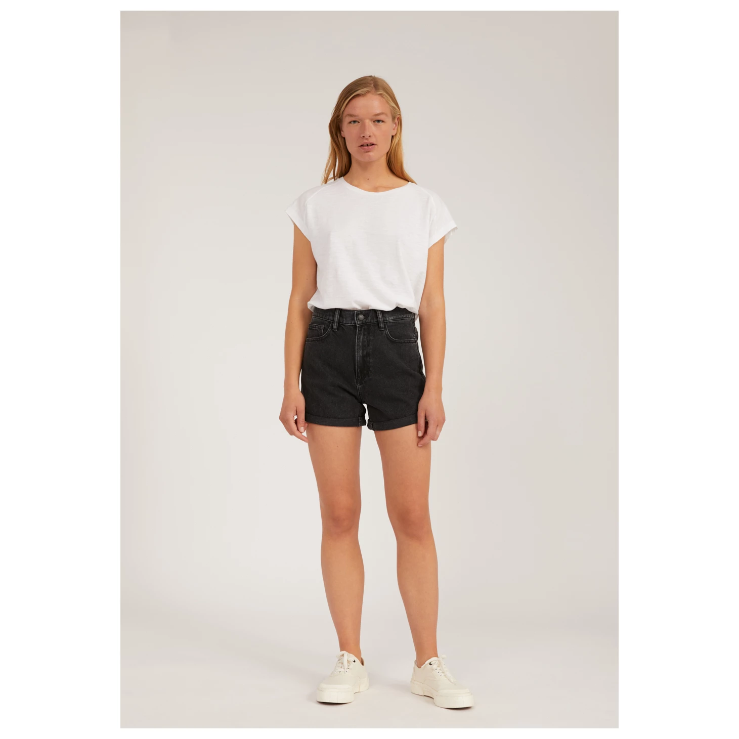ARMEDANGELS - Women's Silvaa 3 - Short 4 ARMEDANGELS - Women's Silvaa 3 - Short – Image 2